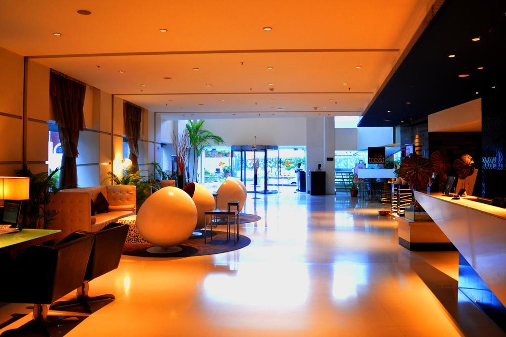 The Pride Hotel, Бенґалуру Екстер'єр фото